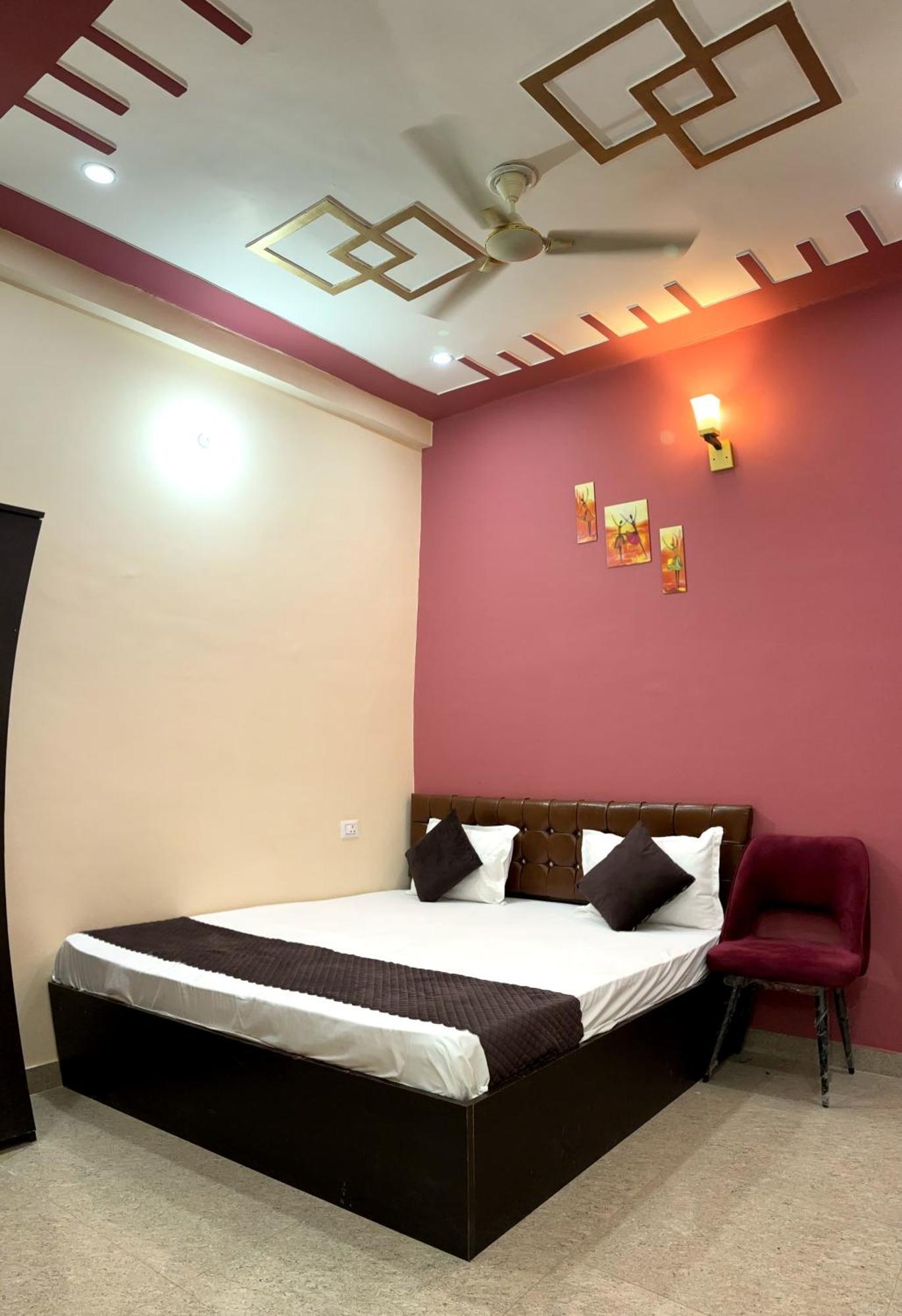 Chandra Dreams Hotel Varanasi
